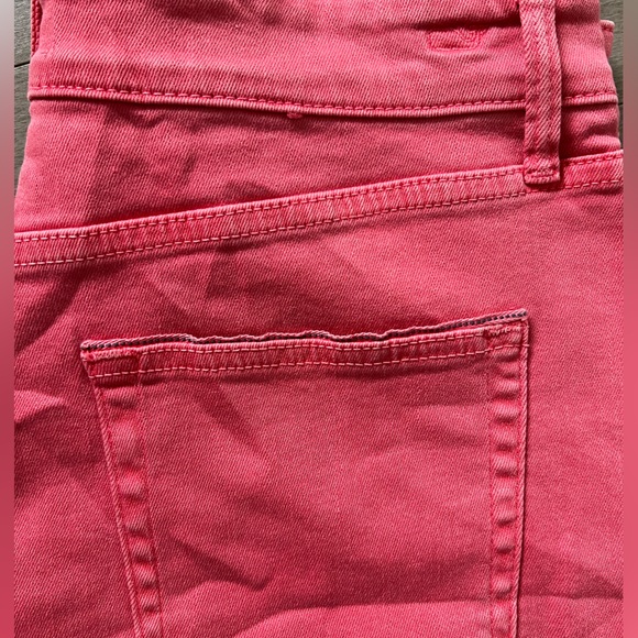 Cranberry Pink Vineyard Vines Denim Skirt | Size 8 - Picture 4 of 9